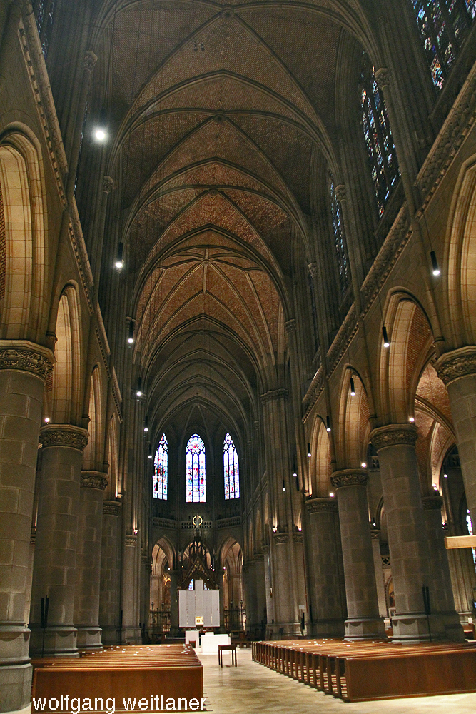 Österreichs größte Kirche: Mariä-Empfängnis-Dom, Linz, Oberösterreich